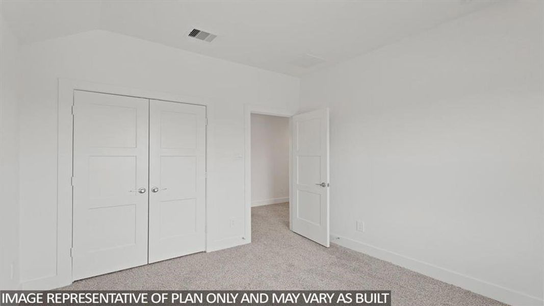 Spacious, unfurnished interior of a new home in Silverthorne, Conroe (Image 23).