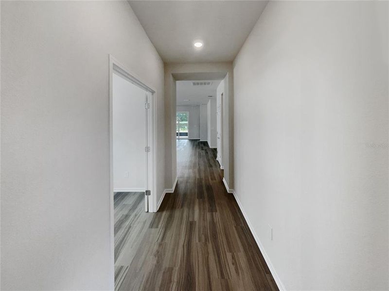 Spacious, unfurnished interior of a new home in , Kissimmee (Image 23).