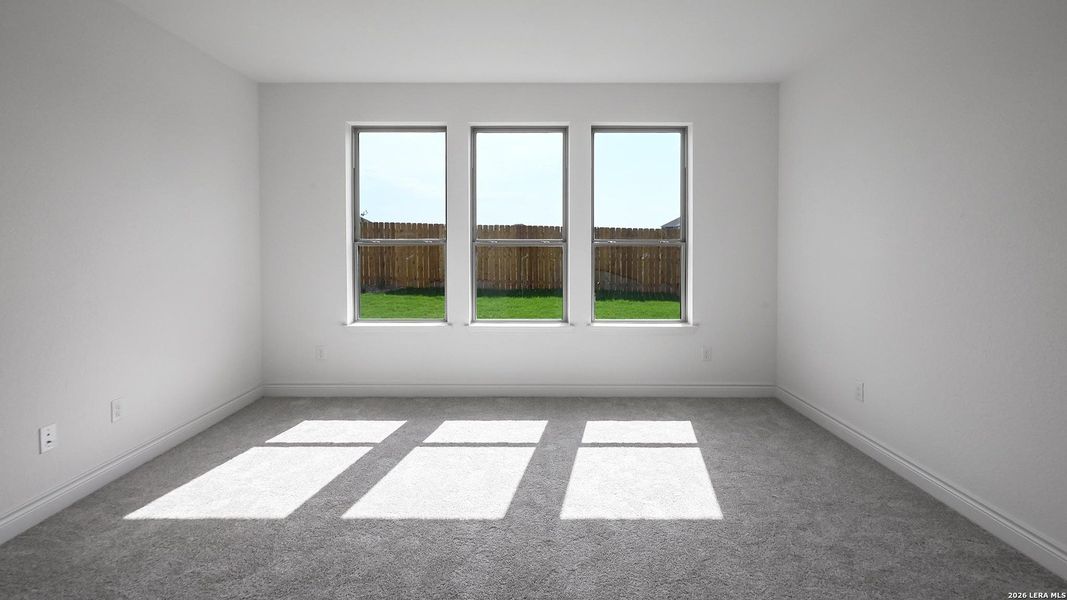 Spacious, unfurnished interior of a new home in Legacy at Lake Dunlap, New Braunfels (Image 19).