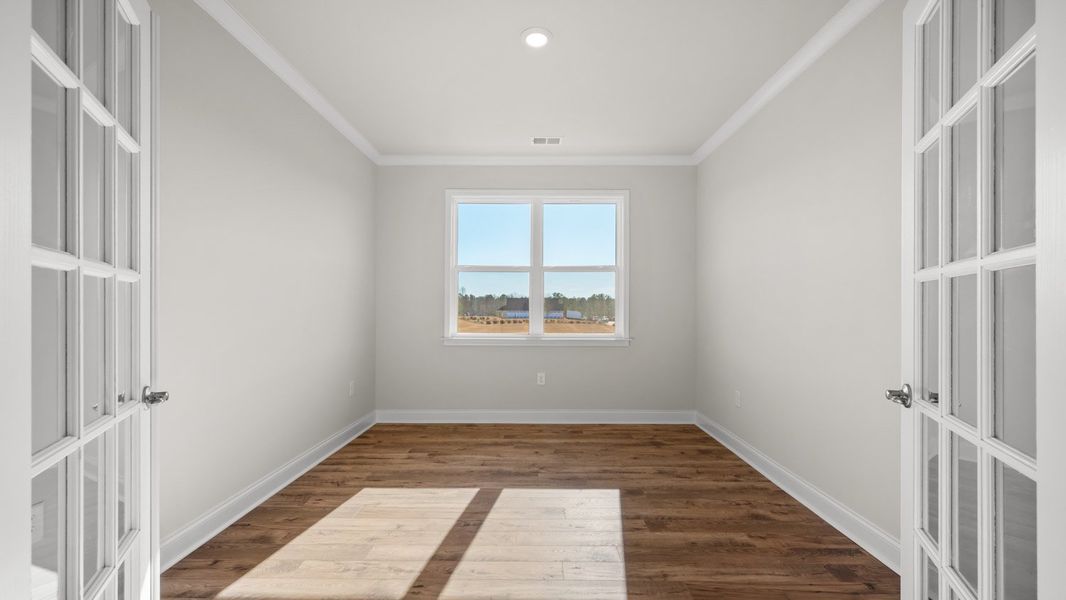 Spacious, unfurnished interior of a new home in Oak Ridge Meadows, Locust Grove (Image 16).