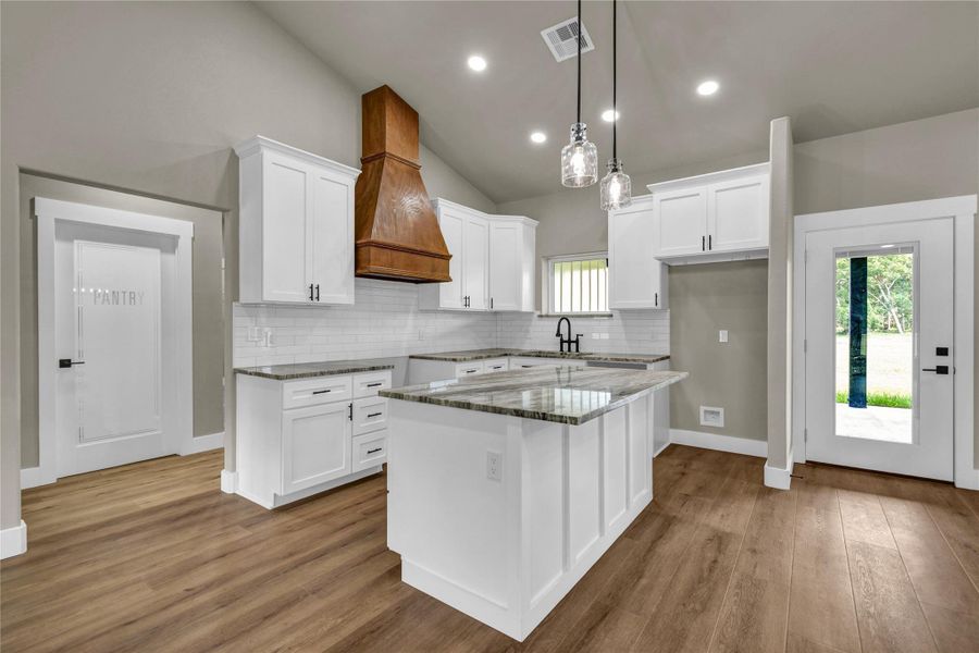 Furnished interior view inside a new home in , Angleton (Image 12).