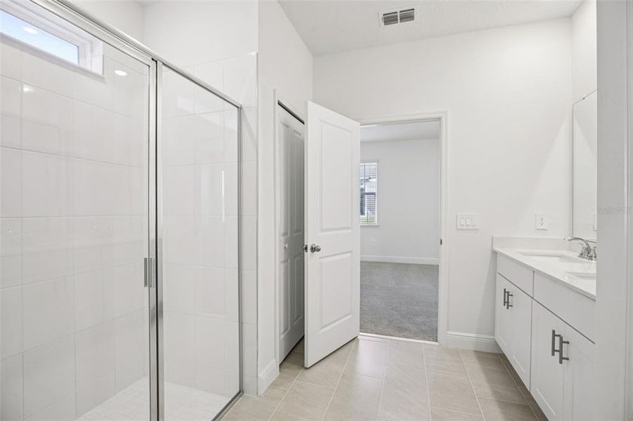 Furnished interior view inside a new home in Cyrene at Minneola, Minneola (Image 12).