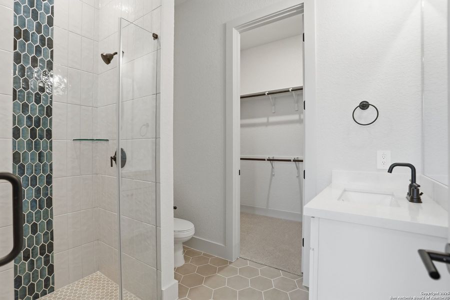 Furnished interior view inside a new home in Haby Hill 50s, San Antonio (Image 7).