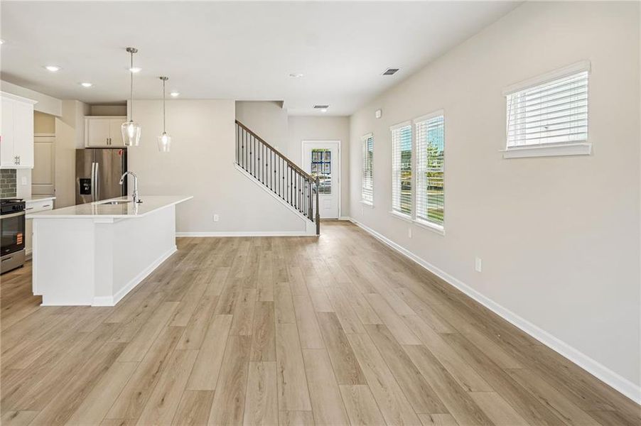 Spacious, unfurnished interior of a new home in Martin Springs - Reserve Series, Lawrenceville (Image 24).