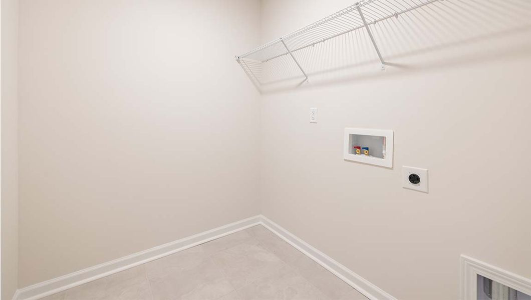 Spacious, unfurnished interior of a new home in Falls Cove, Troutman (Image 29).