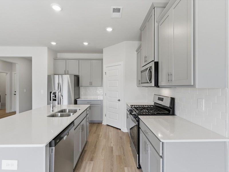 Furnished interior view inside a new home in Holland Park, Spartanburg (Image 6).