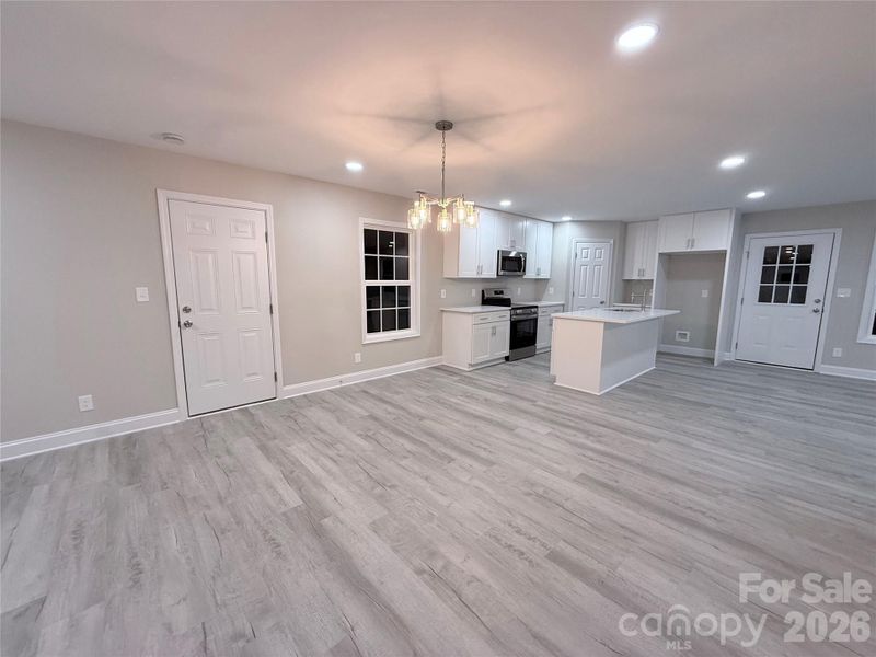 Spacious, unfurnished interior of a new home in , Mooresville (Image 19).