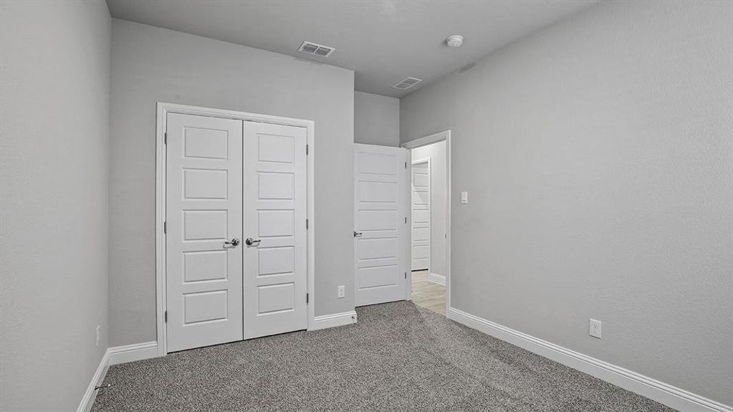 Spacious, unfurnished interior of a new home in Eagle Creek, Denton (Image 30). Spacious, unfurnished interior of a new home in Eagle Creek, Denton (Image 30).