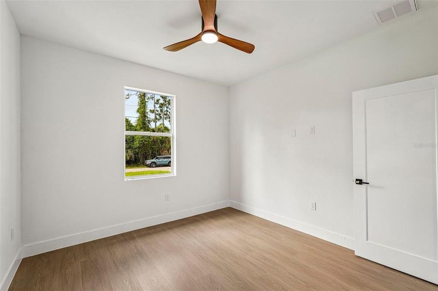 Spacious, unfurnished interior of a new home in , North Port (Image 30).