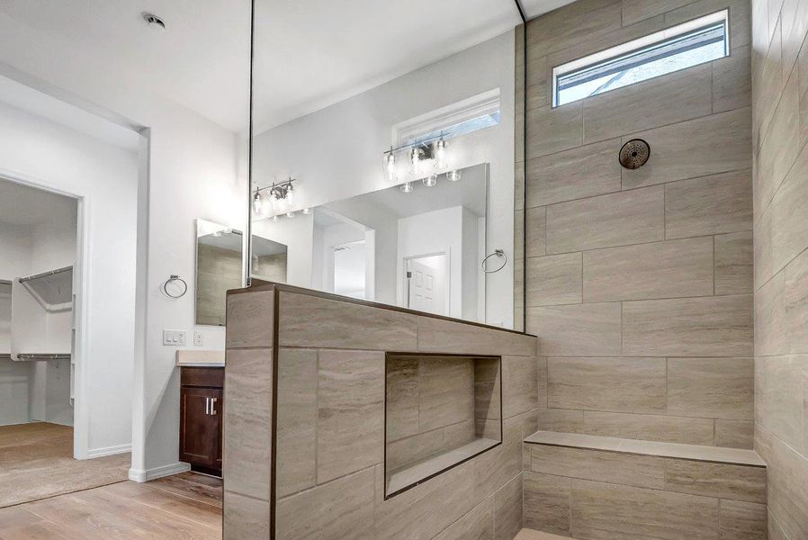 Furnished interior view inside a new home in Legends at Thunderbird, Glendale (Image 32). Furnished interior view inside a new home in Legends at Thunderbird, Glendale (Image 32).