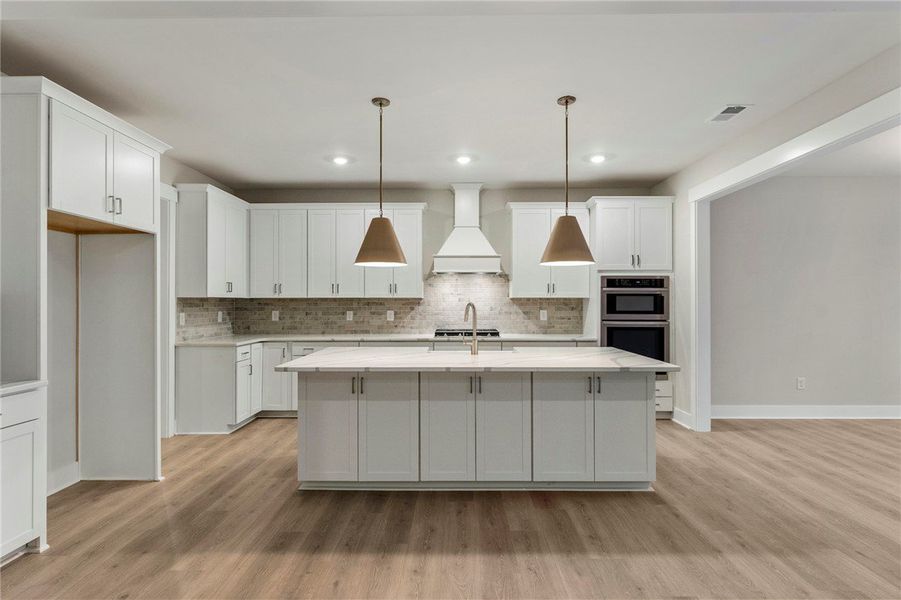 Furnished interior view inside a new home in Cross Creek Plantation, Seneca (Image 5).