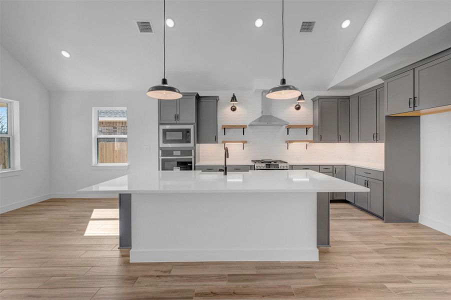 Chef-worthy island kitchen