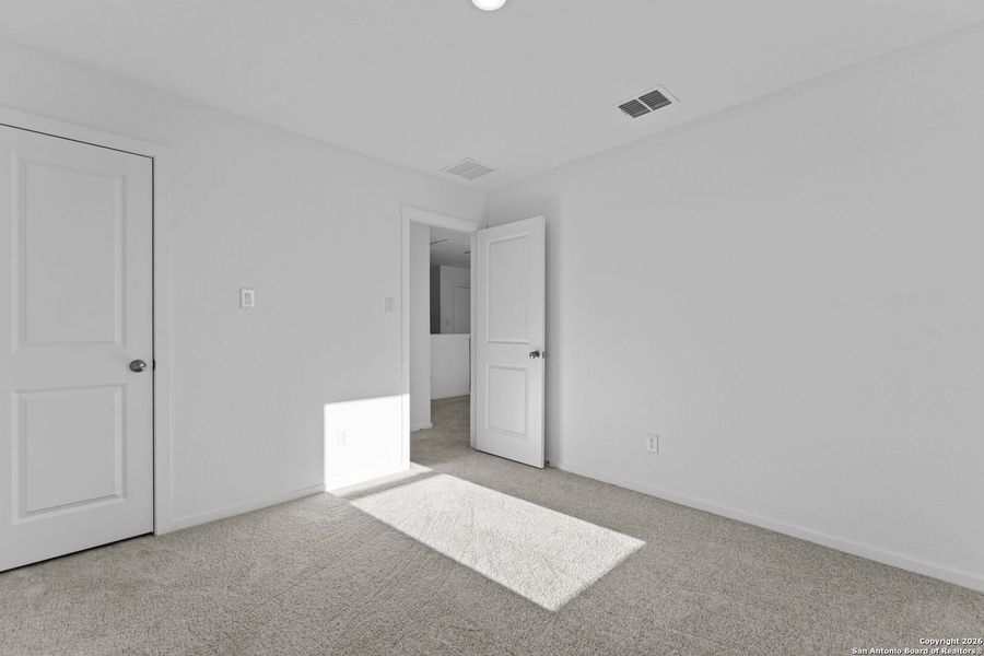 Spacious, unfurnished interior of a new home in Friendship Oaks: Watermill Collection, Fredericksburg (Image 19).