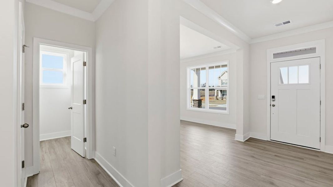 Spacious, unfurnished interior of a new home in Seven Oaks, Greenwood (Image 20). Spacious, unfurnished interior of a new home in Seven Oaks, Greenwood (Image 20).