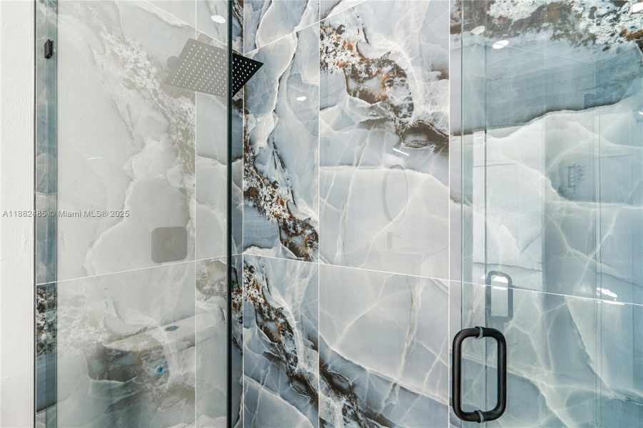 Close-up of interior finishes inside a home in , Lehigh Acres (Image 17).