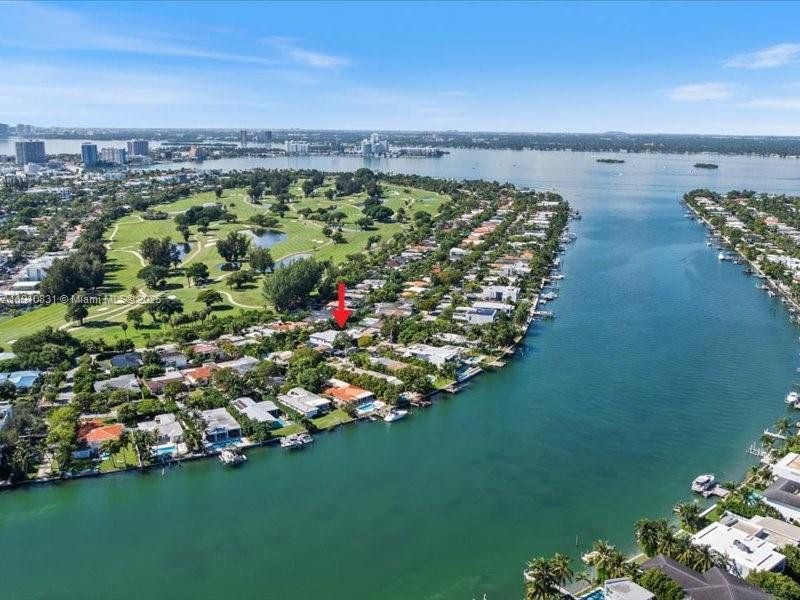 Front exterior of a new home in , Miami Beach, FL, highlighting curb appeal (Image 28).