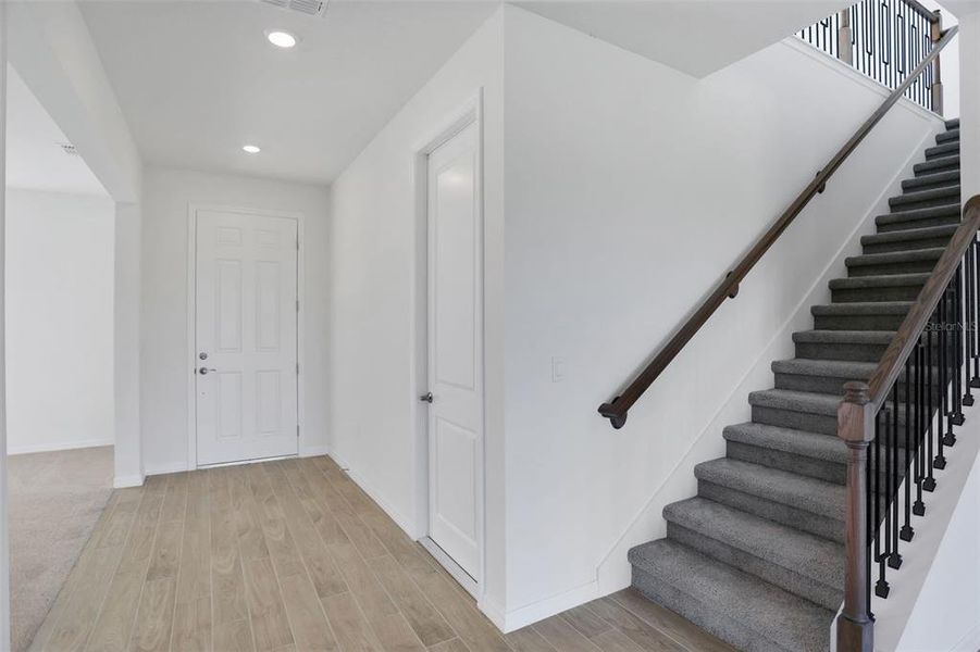 Spacious, unfurnished interior of a new home in Turnleaf, Punta Gorda (Image 33).