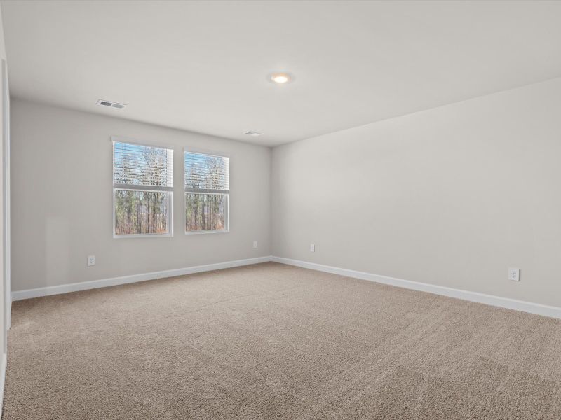 Spacious, unfurnished interior of a new home in Collier Ridge, Moore (Image 14).