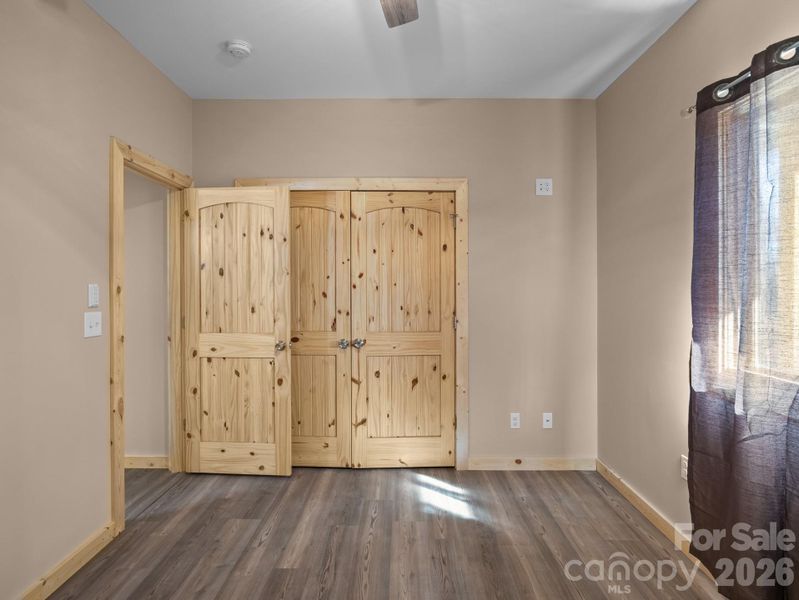 Spacious, unfurnished interior of a new home in , Tryon (Image 24).