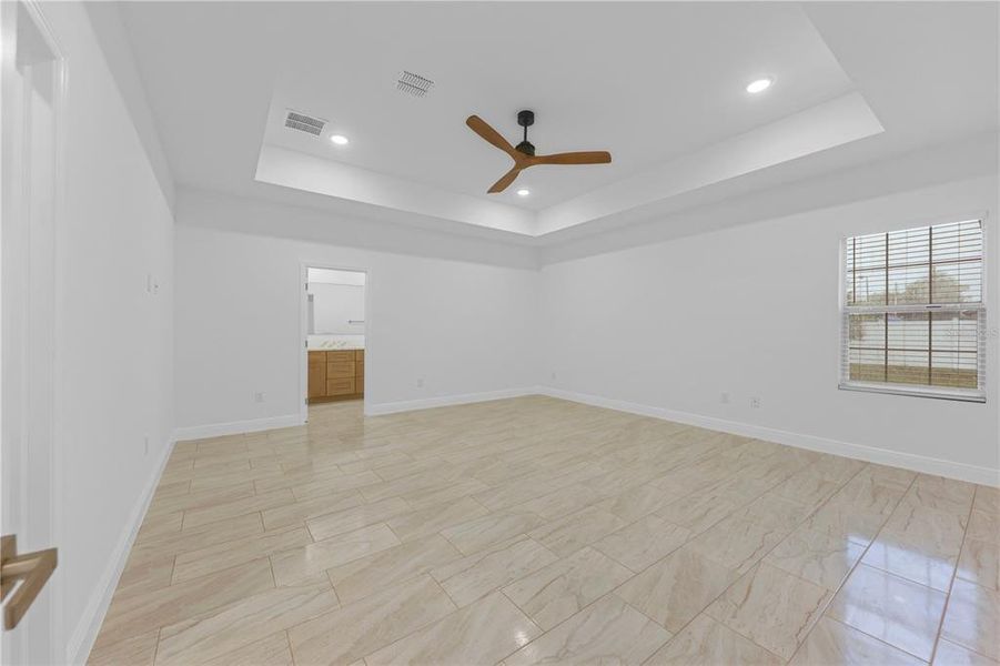 Spacious, unfurnished interior of a new home in , Maitland (Image 16).