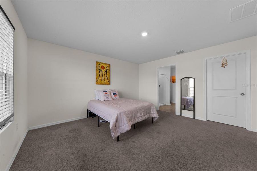 Furnished interior view inside a new home in Avalon Woods, Newberry (Image 7).