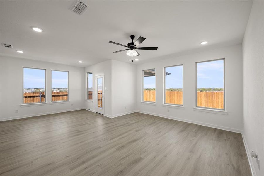 6916 Freight Train- Living Room-3 6916 Freight Train- Living Room-3