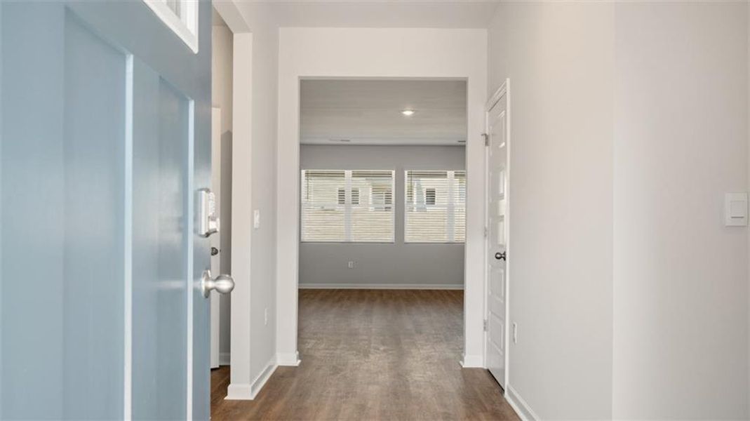 Spacious, unfurnished interior of a new home in Kingston Ranch at Lake Oconee, Buckhead (Image 16).