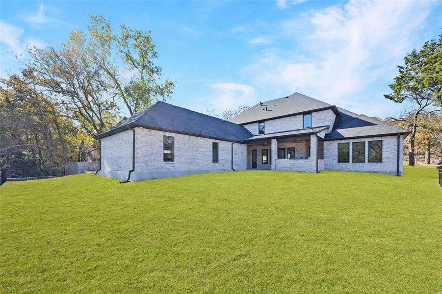 Exterior details and patio area of a home in , Cedar Hill (Image 25).