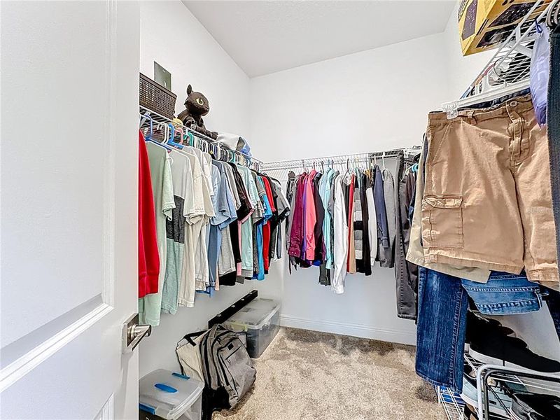 Furnished interior view inside a new home in , Orlando (Image 40).