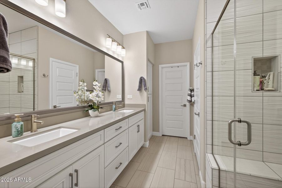 24) PRIMARY BATH 24) PRIMARY BATH