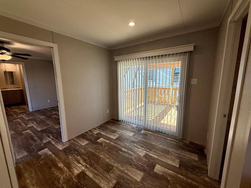 Spacious, unfurnished interior of a new home in , Pelican Bay (Image 11).