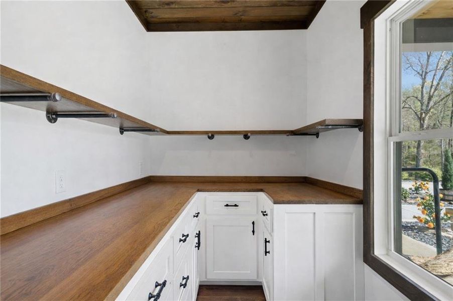 Spacious, unfurnished interior of a new home in , Talking Rock (Image 29).