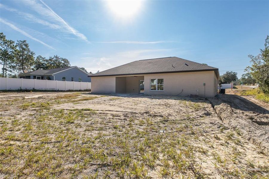 Exterior details and patio area of a home in , Weeki Wachee (Image 34).