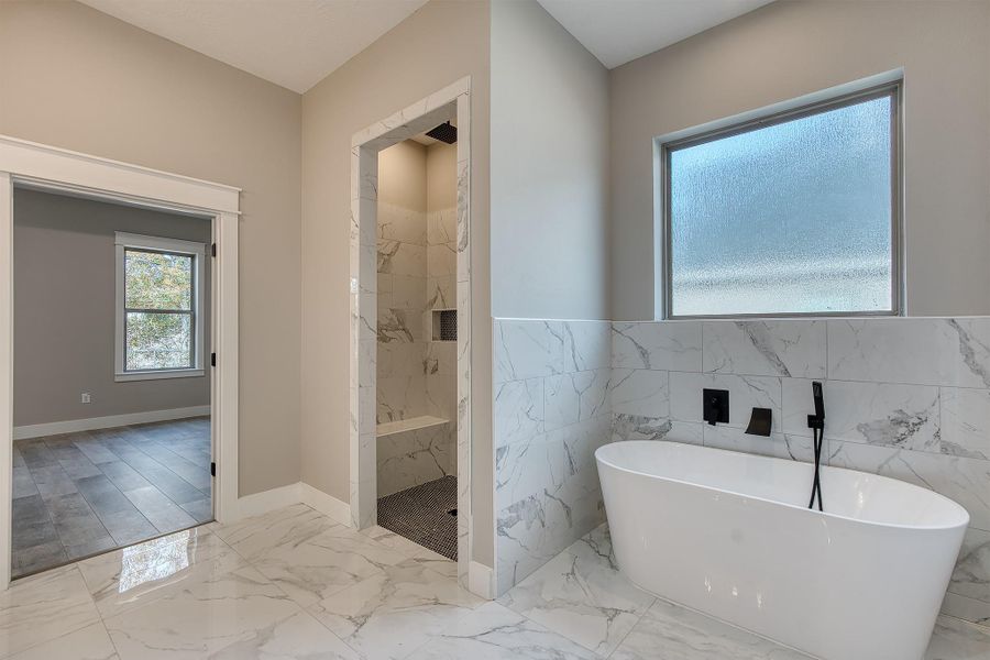 Furnished interior view inside a new home in , Beaumont (Image 12).