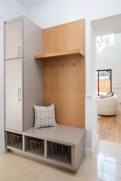 Furnished interior view inside a new home in , Dallas (Image 12).