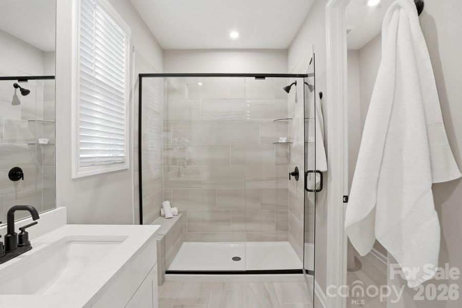 Primary Bedroom Ensuite, Main Level