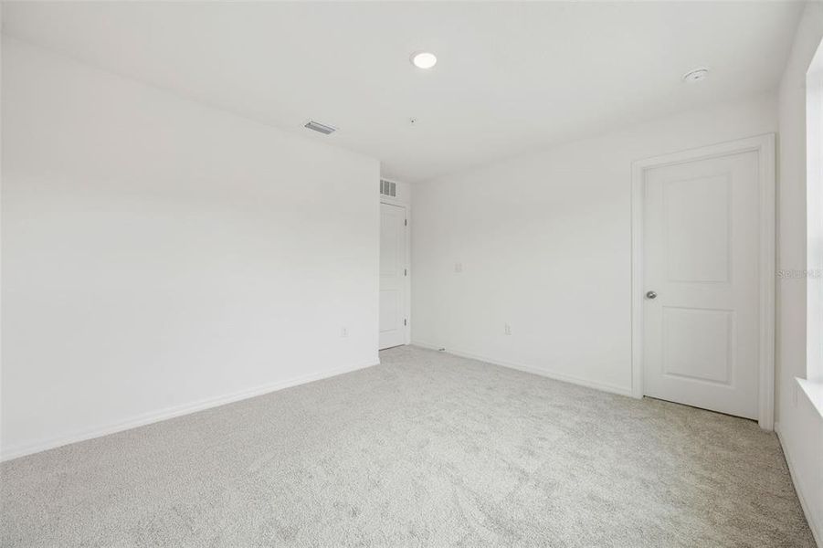 Spacious, unfurnished interior of a new home in Terra Haven, St. Cloud (Image 19).