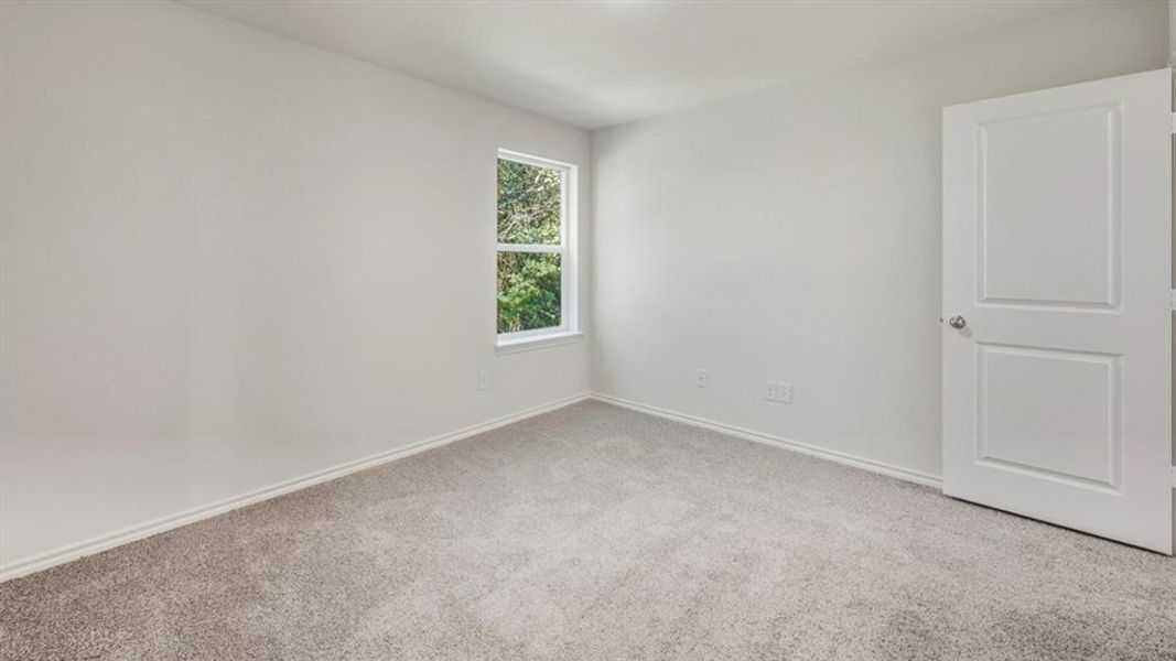 Spacious, unfurnished interior of a new home in Arbor Trails South, Princeton (Image 25).