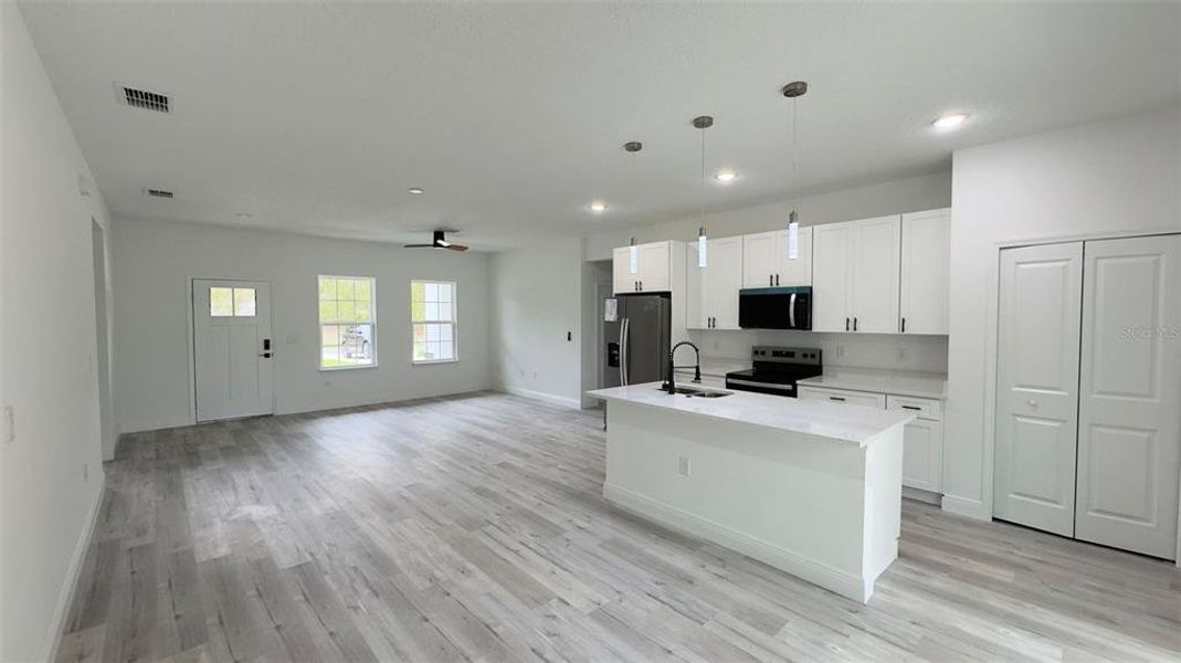 Image 22 of a home in .