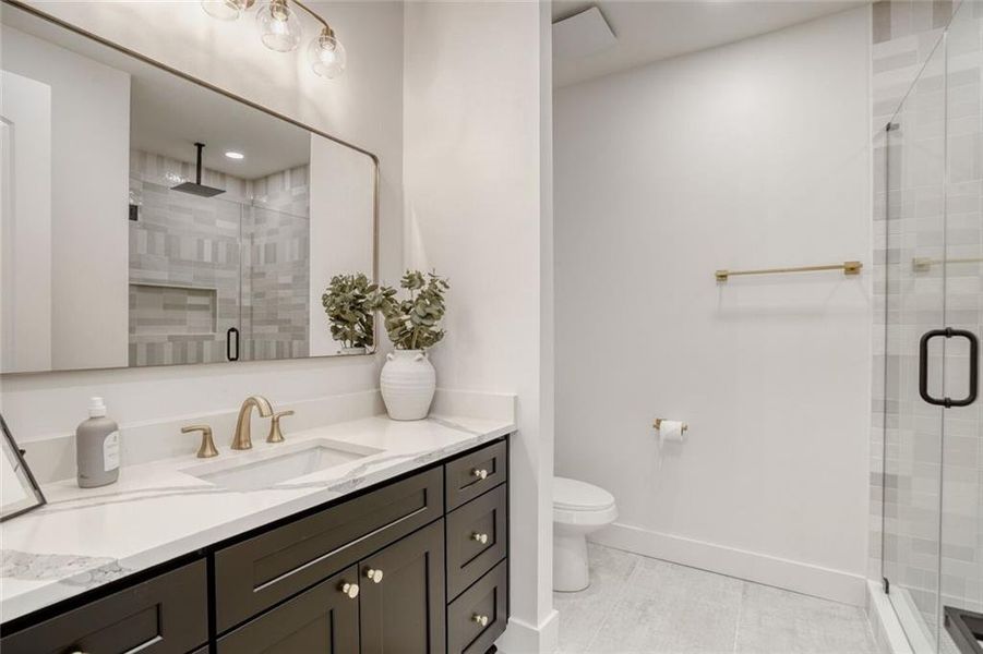 Furnished interior view inside a new home in , Grayson (Image 9).