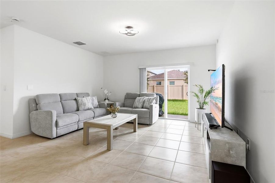 Furnished interior view inside a new home in Cascades, Davenport (Image 11).