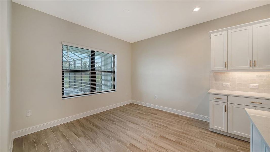 Spacious, unfurnished interior of a new home in Palm Grove, Lakewood Ranch (Image 35).