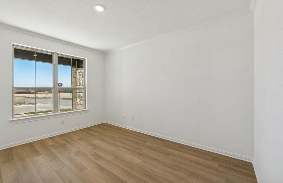 Spacious, unfurnished interior of a new home in Saddleback at Santa Rita Ranch, Liberty Hill (Image 21).