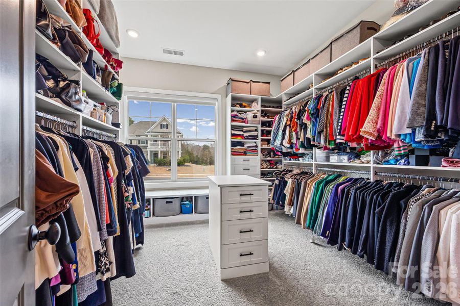 Image 43 of a home in .