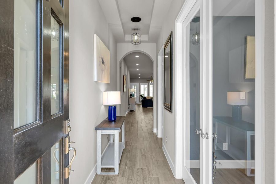 Image 38 of a home in Grand Central Park 45'.