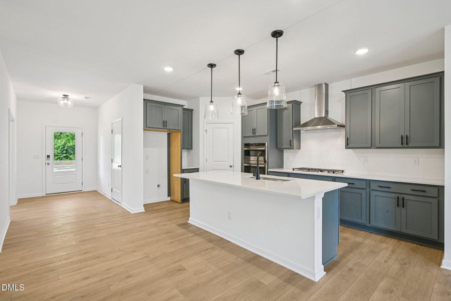 14-web-or-mls-Ken Dr-S1704-014
