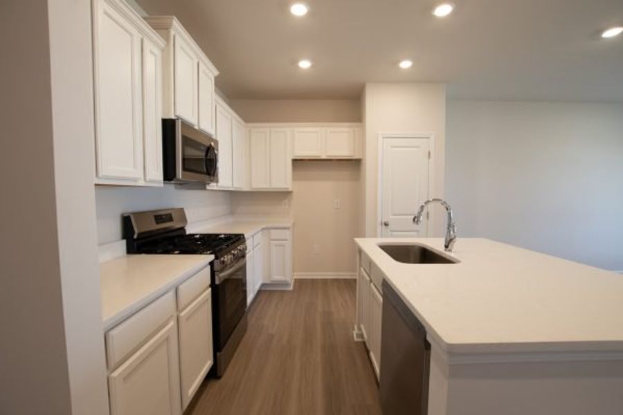 Representative furnished interior of a home built from the Augusta by Piedmont Residential in Villages at Cedar Hill, Dallas (Image 9).