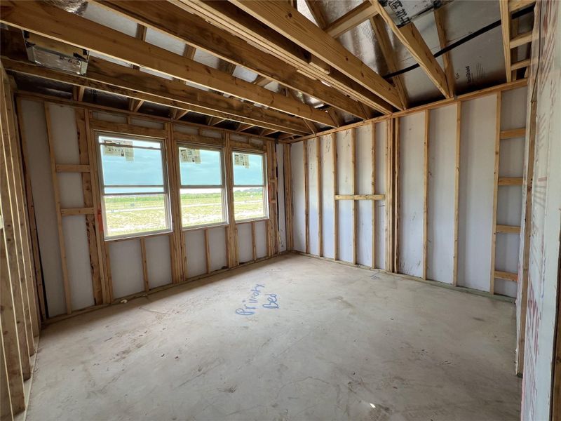 Spacious, unfurnished interior of a new home in Rolling Glen, Hutto (Image 31). Spacious, unfurnished interior of a new home in Rolling Glen, Hutto (Image 31).