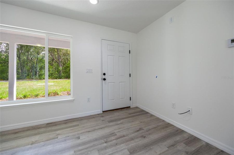 Spacious, unfurnished interior of a new home in , Ocklawaha (Image 36).