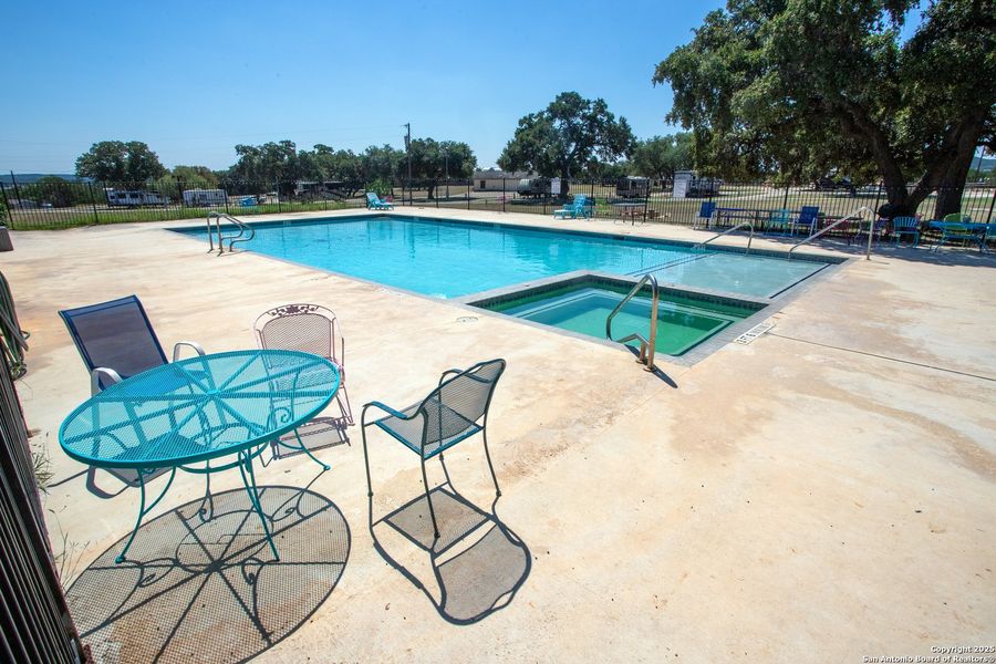 Community amenities in , Bandera (Image 17). Community amenities in , Bandera (Image 17).